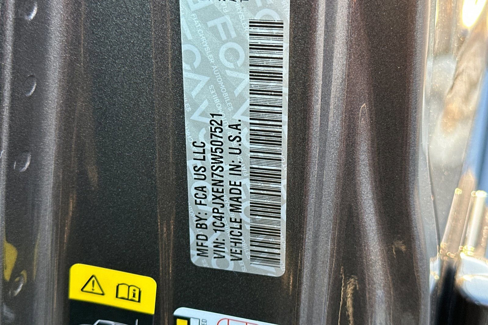 Used 2025 Jeep Wrangler Sahara image 29