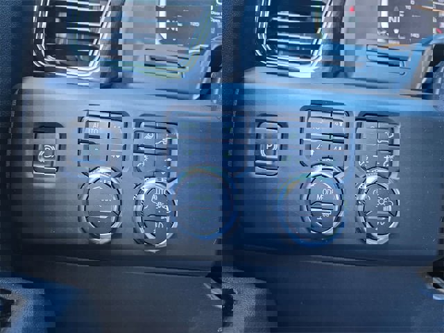 Used 2025 GMC Sierra 1500 AT4 w/ AT4 Premium Package image 25