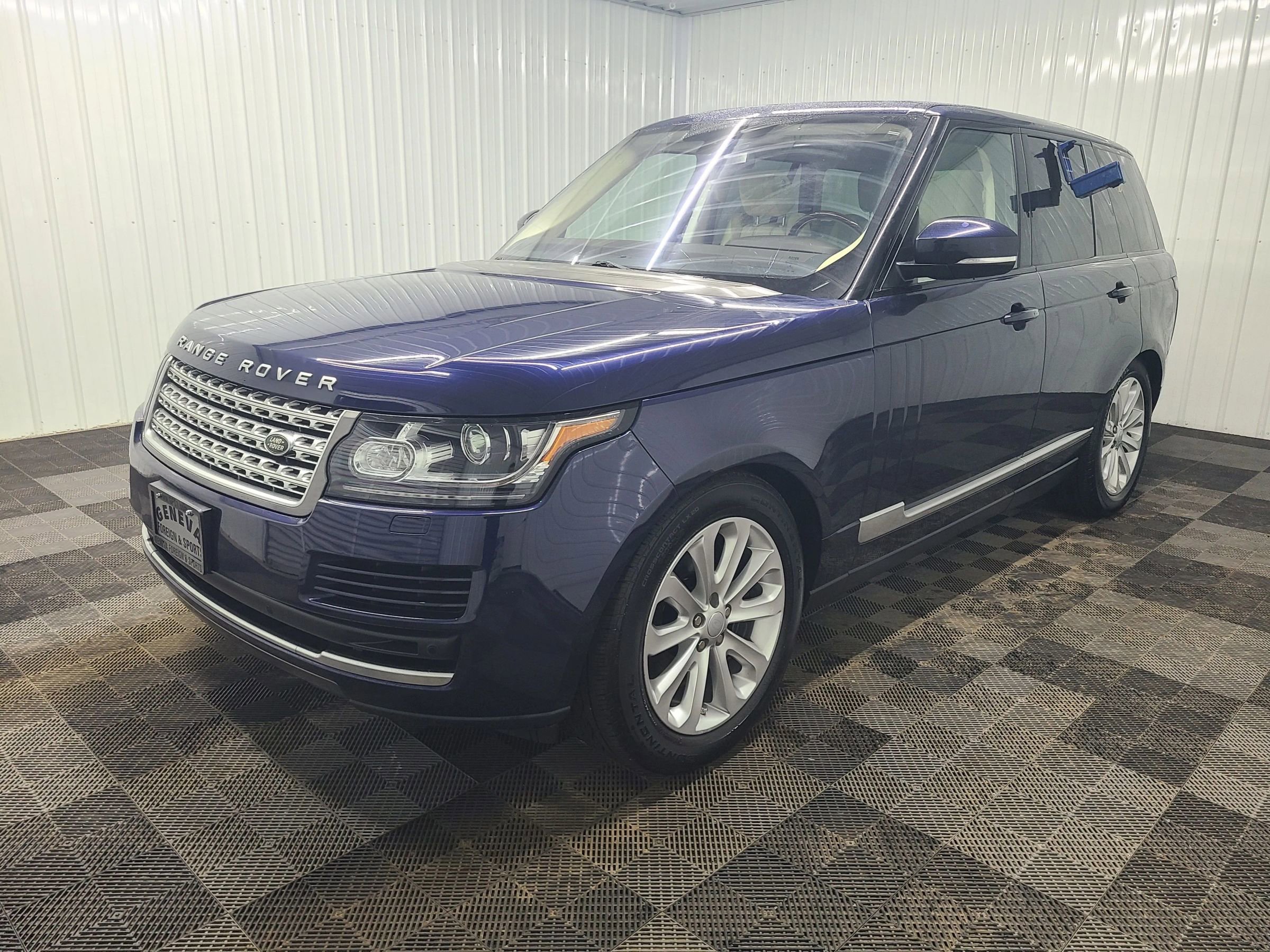 Used 2016 Land Rover Range Rover HSE image 7