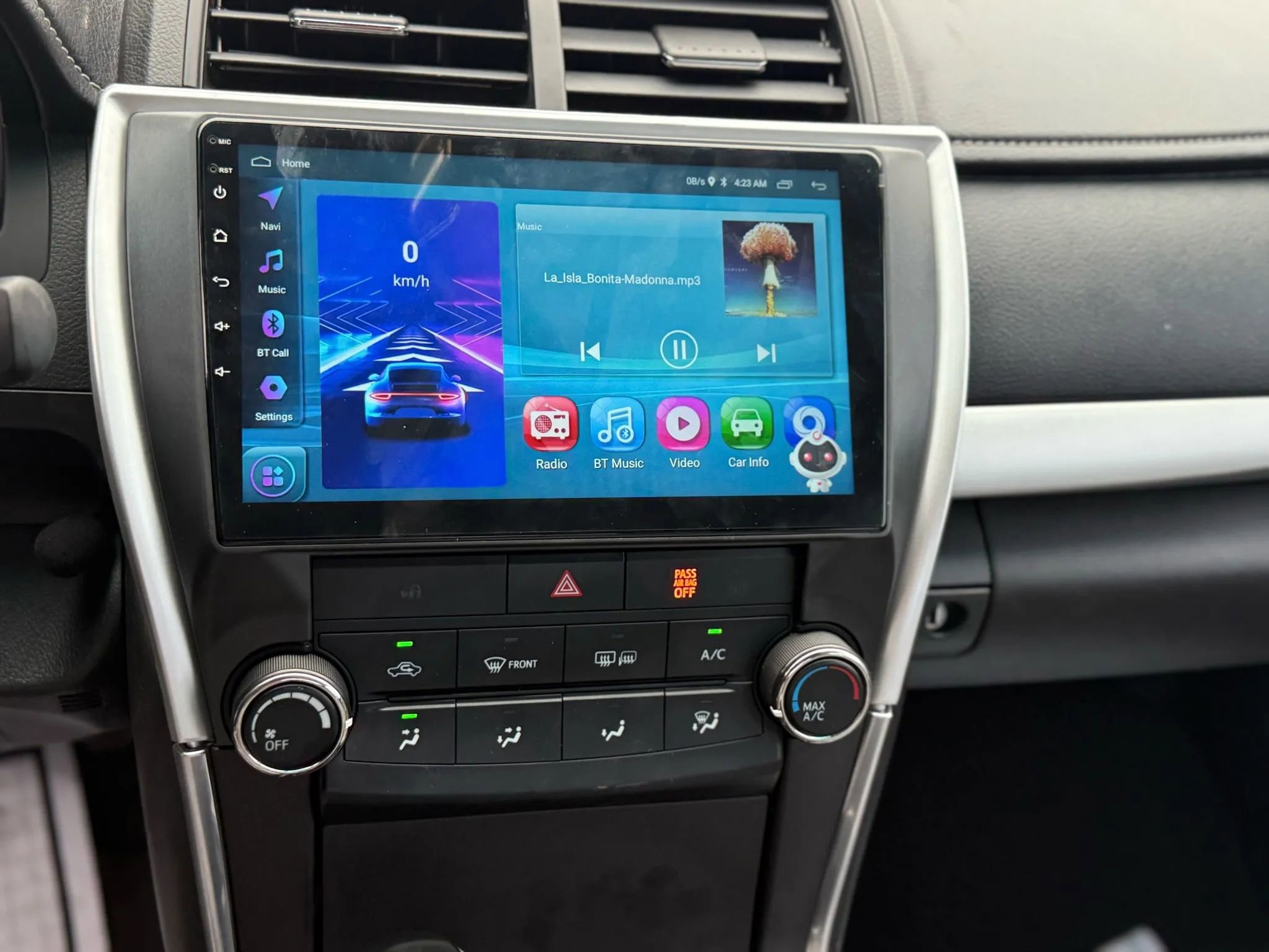 Used 2017 Toyota Camry SE image 28