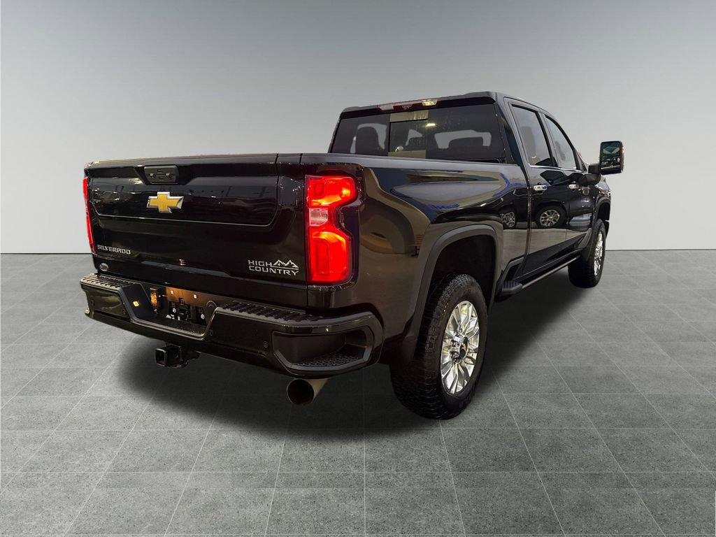 Used 2023 Chevrolet Silverado 3500 High Country image 6