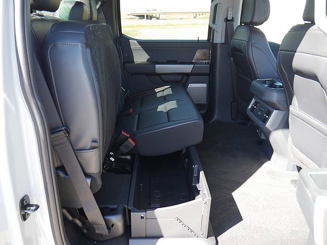New 2026 Ford F250 Lariat w/ Tremor Off-Road Package image 29