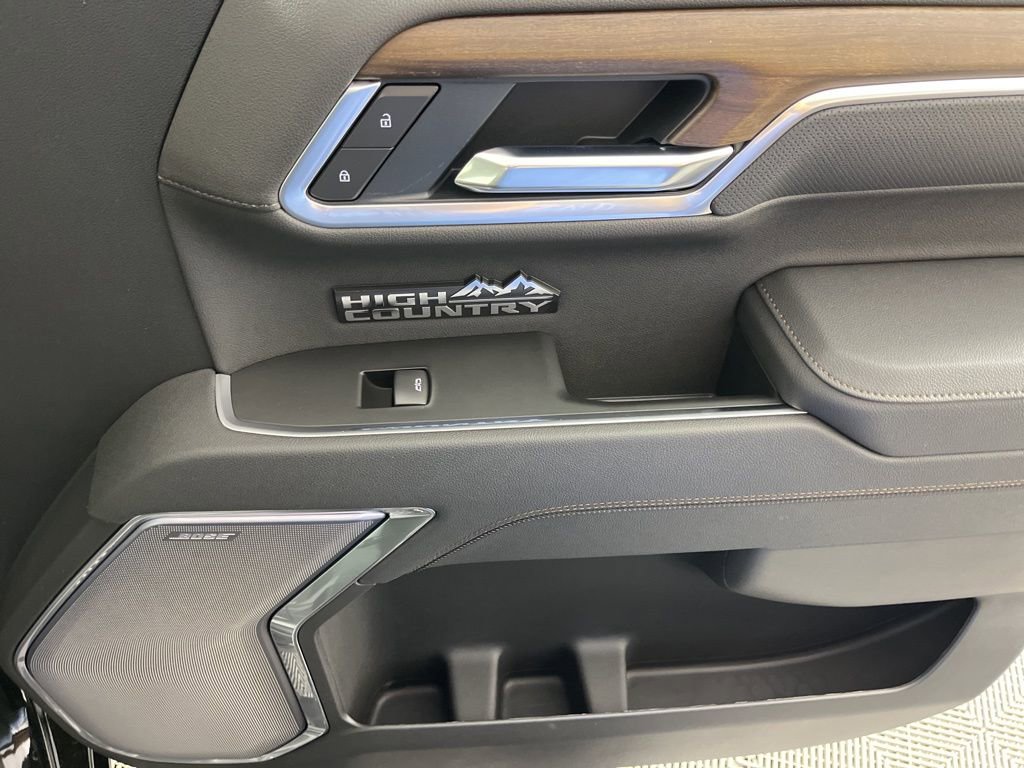New 2026 Chevrolet Silverado 1500 High Country w/ High Country Premium Package AWD/4WD image 12