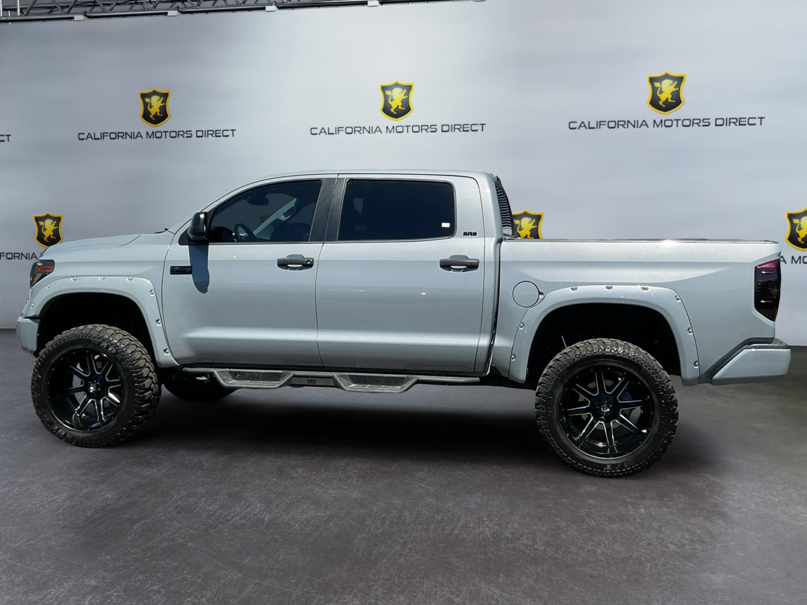 Used 2018 Toyota Tundra SR5 w/ TRD Off Road Package AWD/4WD image 8
