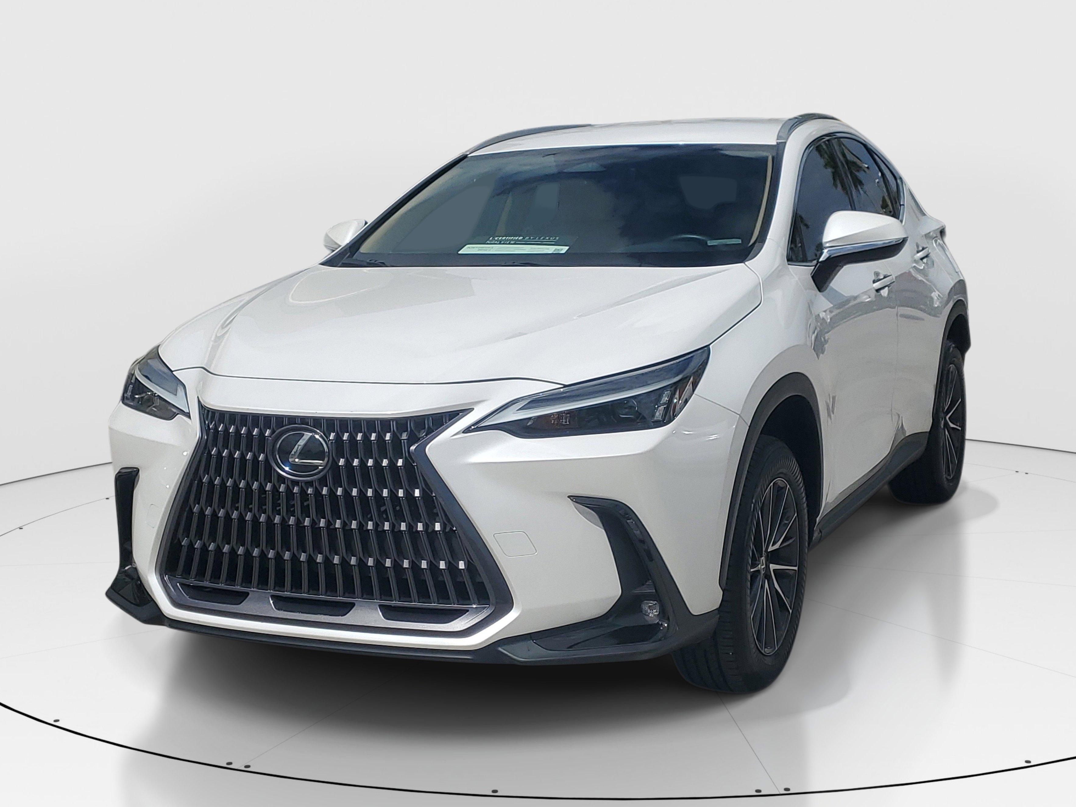 Used 2024 Lexus NX 250 FWD w/ Towing Package (2000 Lbs) image 5