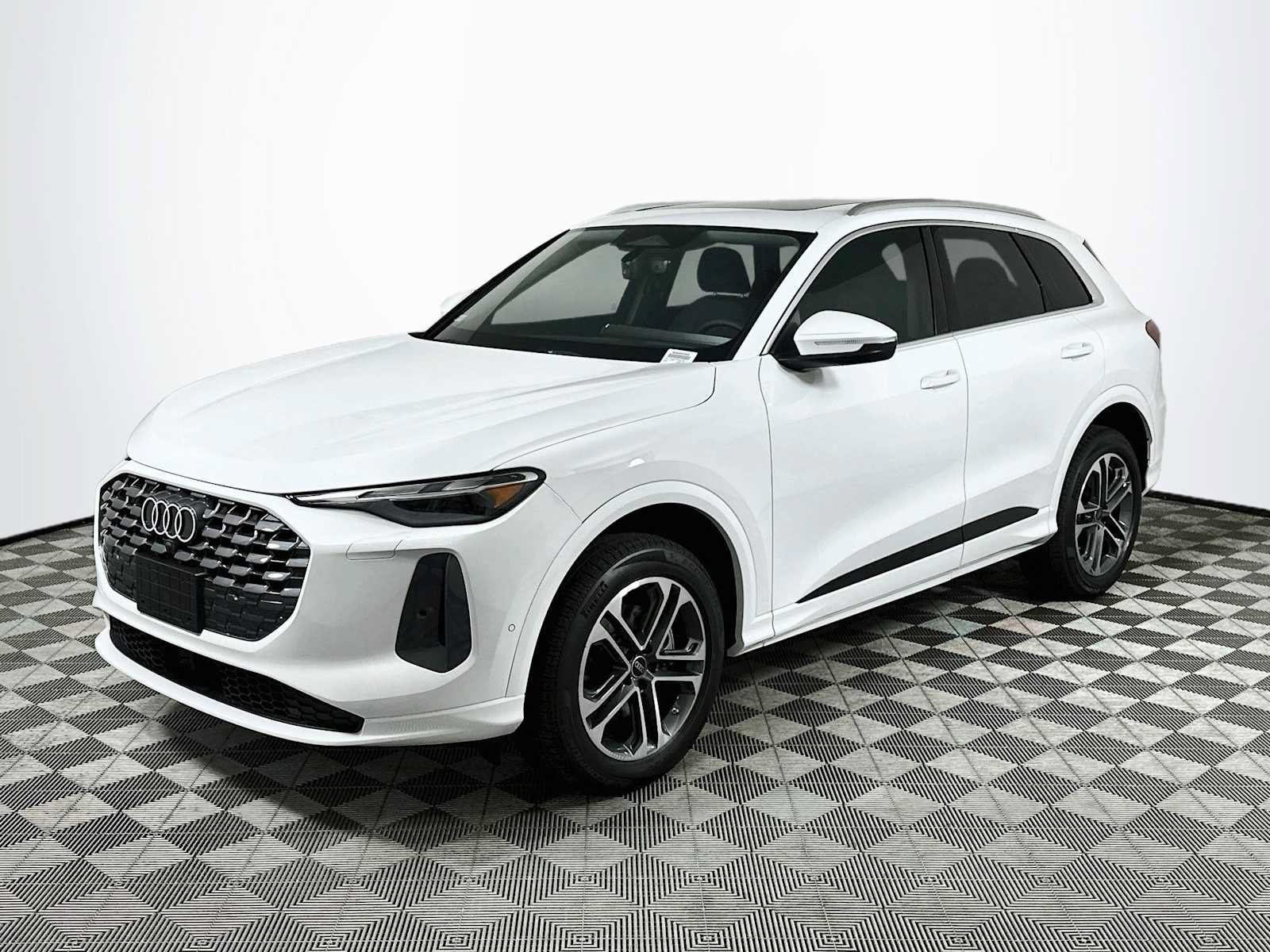 New 2026 Audi Q5 Premium AWD/4WD image 3