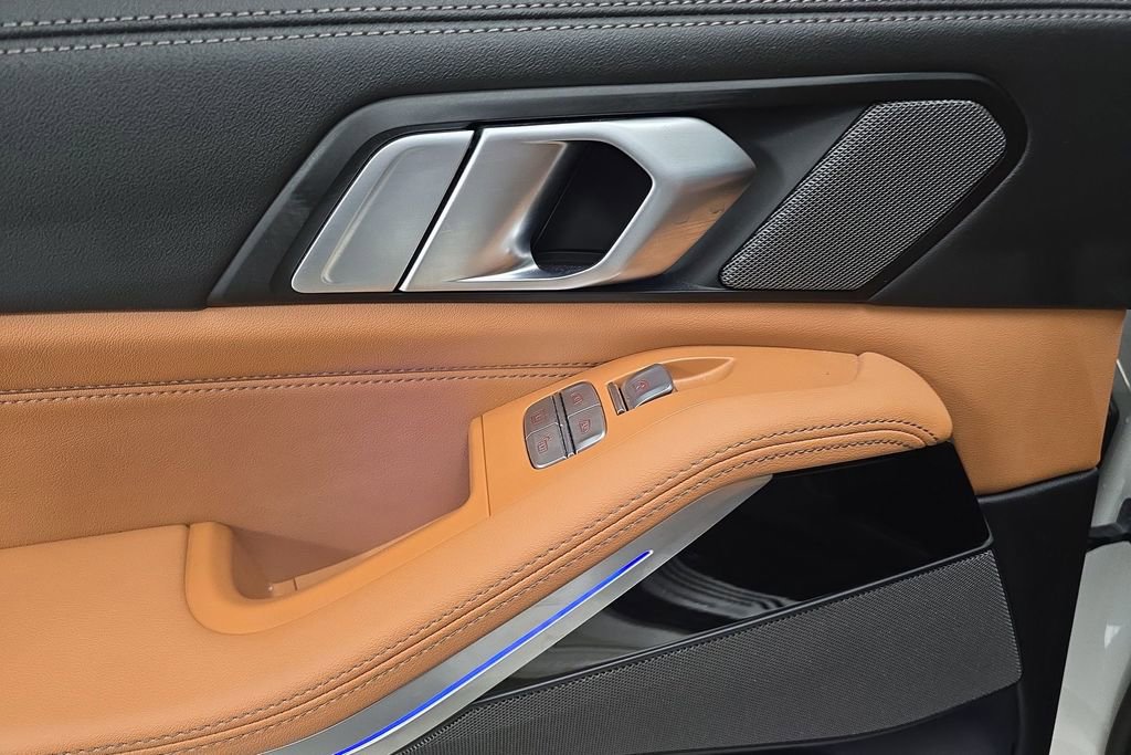 Certified 2024 BMW X7 xDrive40i w/ Executive Package image 27