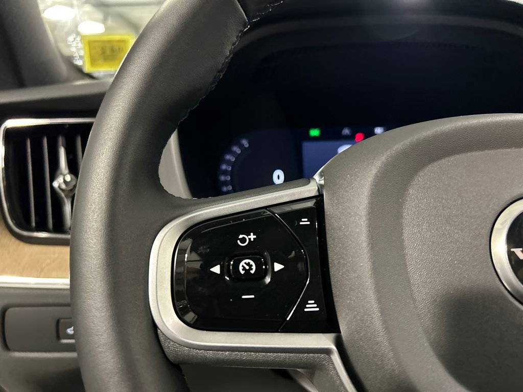 Used 2026 Volvo XC60 B5 Plus w/ Protection Package Premier AWD/4WD image 13