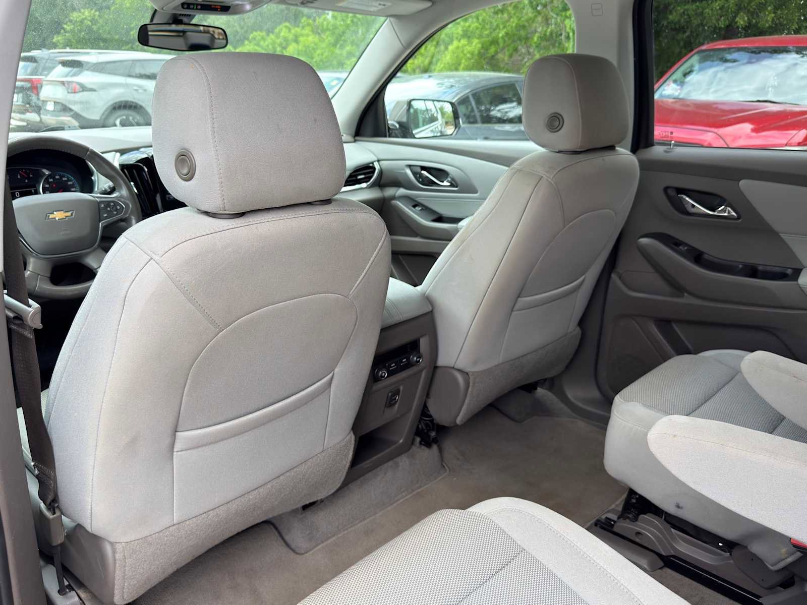 Used 2019 Chevrolet Traverse LT FWD image 22