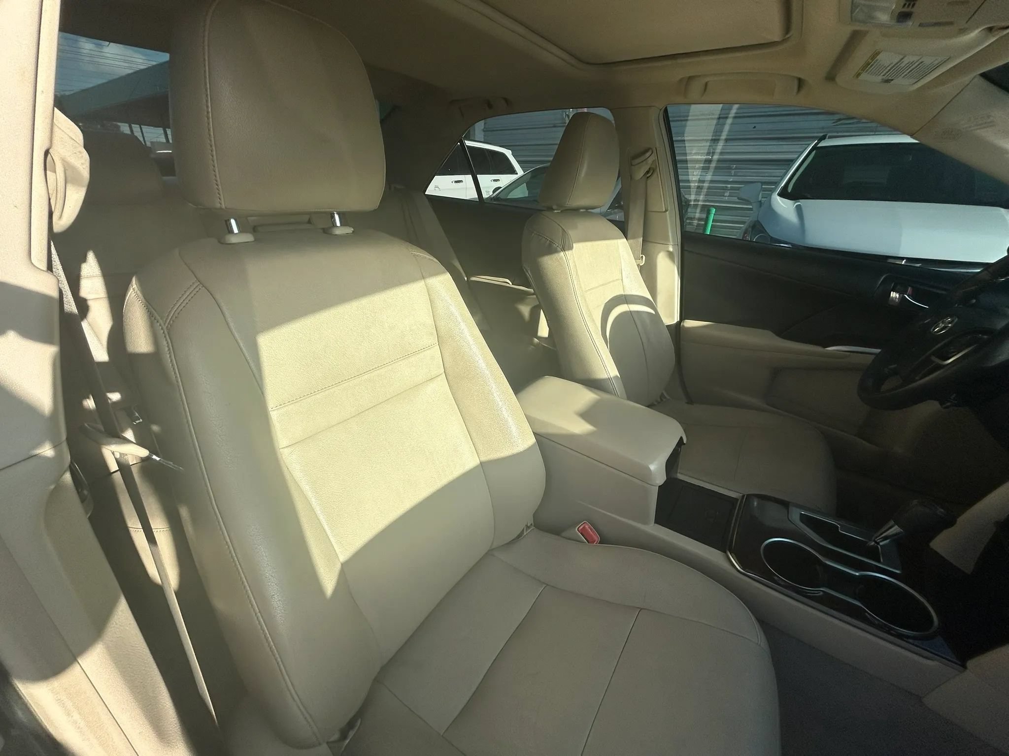Used 2013 Toyota Camry XLE FWD image 13