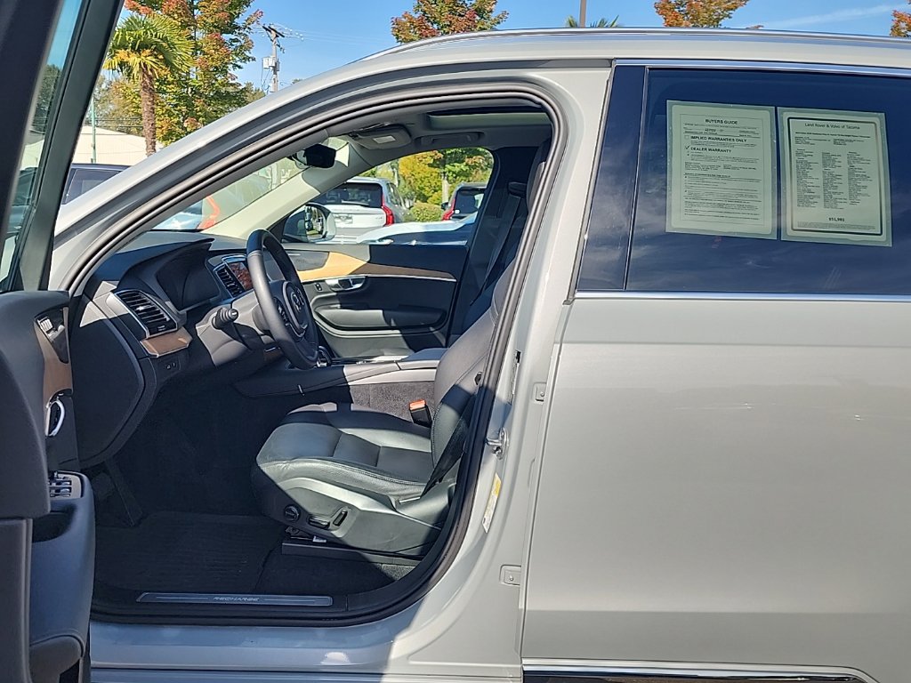Certified 2024 Volvo XC90 T8 Plus w/ Protection Package Premier AWD/4WD image 8