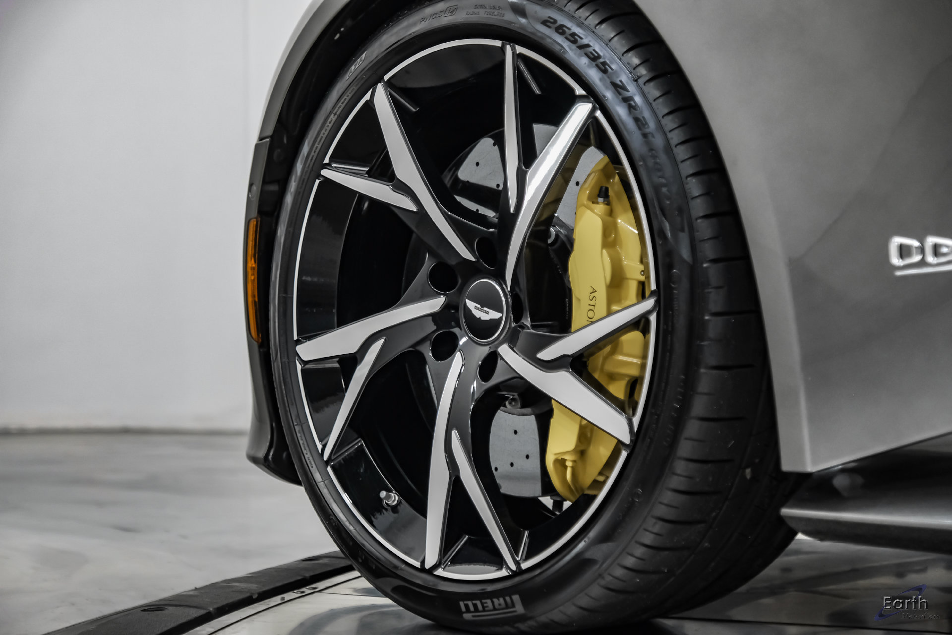Used 2019 Aston Martin DBS Superleggera RWD image 97
