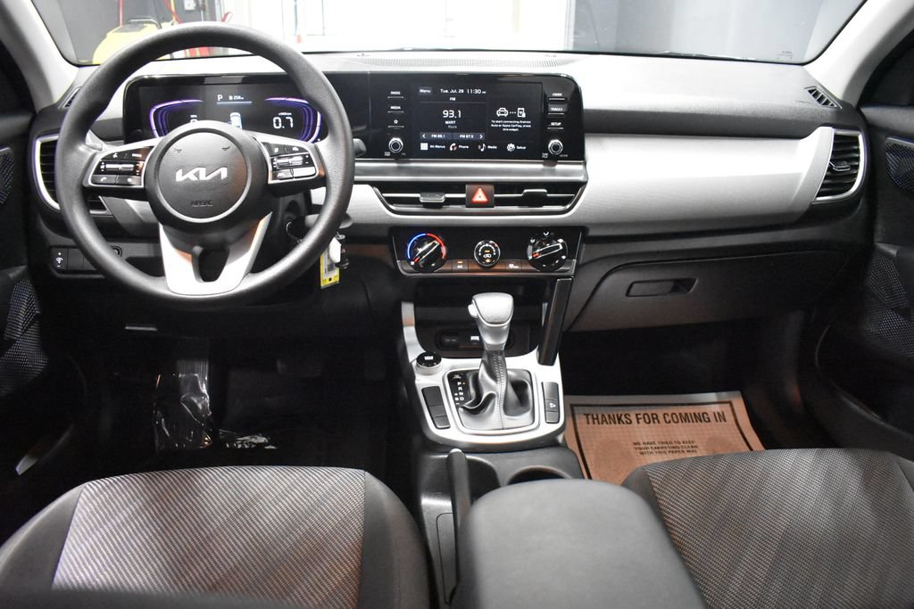 Used 2026 Kia Seltos LX FWD image 13