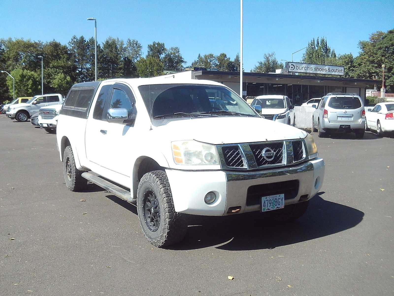 Used 2004 Nissan Titan LE AWD/4WD image 7