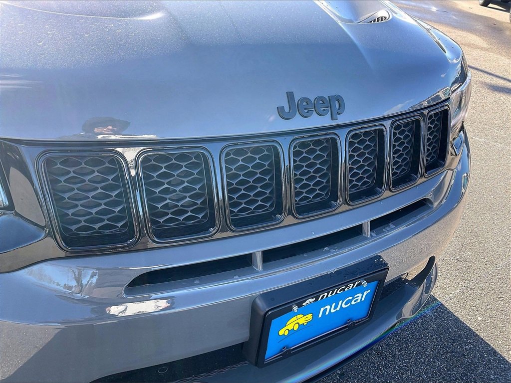 Used 2020 Jeep Grand Cherokee SRT image 30