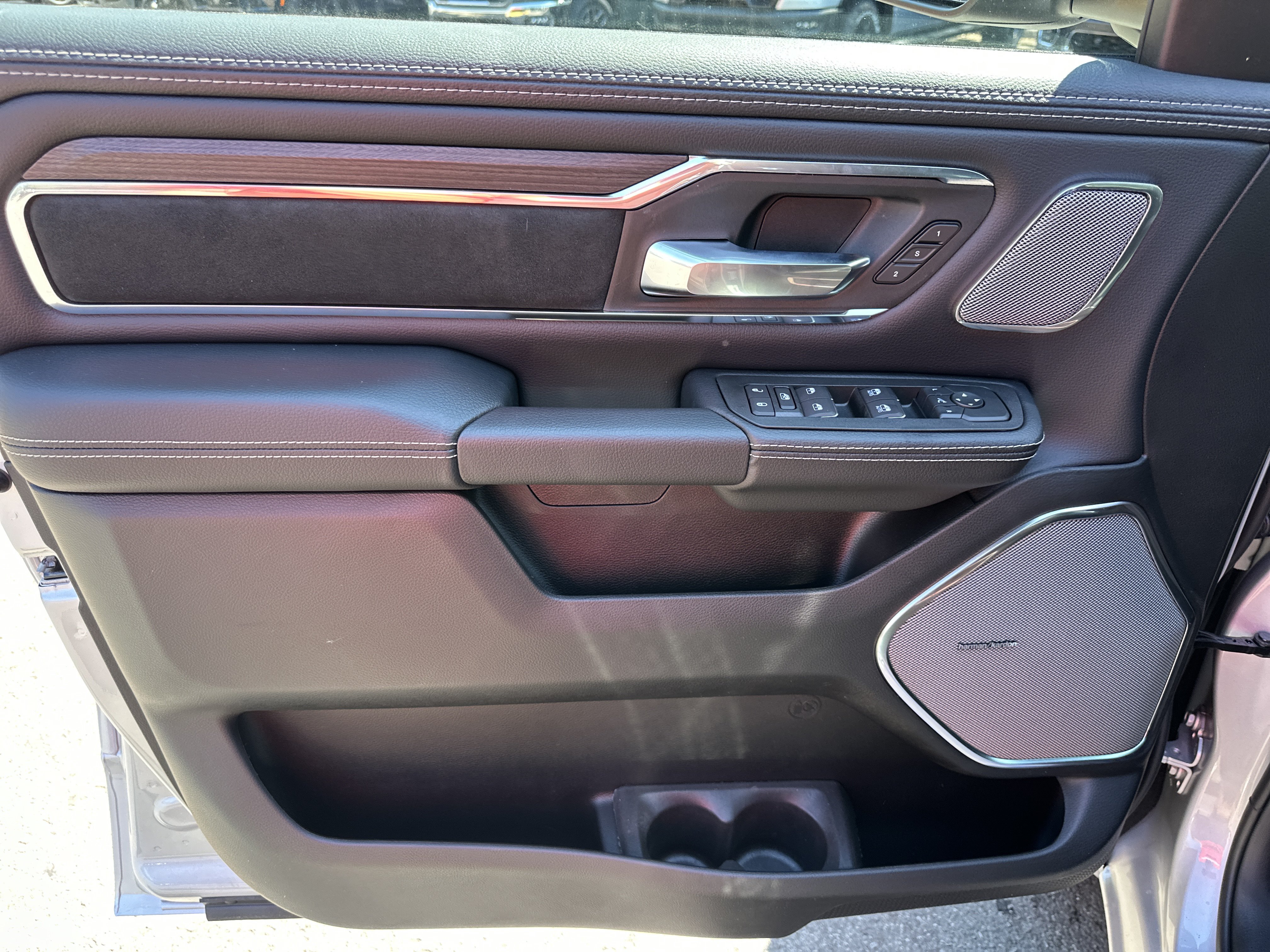 New 2026 RAM 1500 Laramie w/ Night Edition AWD/4WD image 30