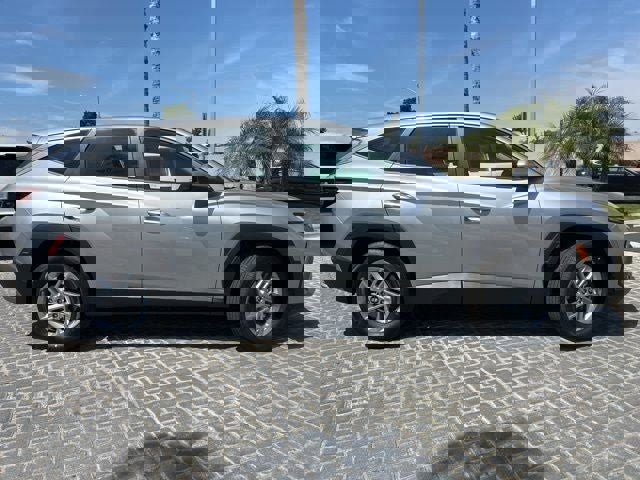 New 2026 Hyundai Tucson SE image 5