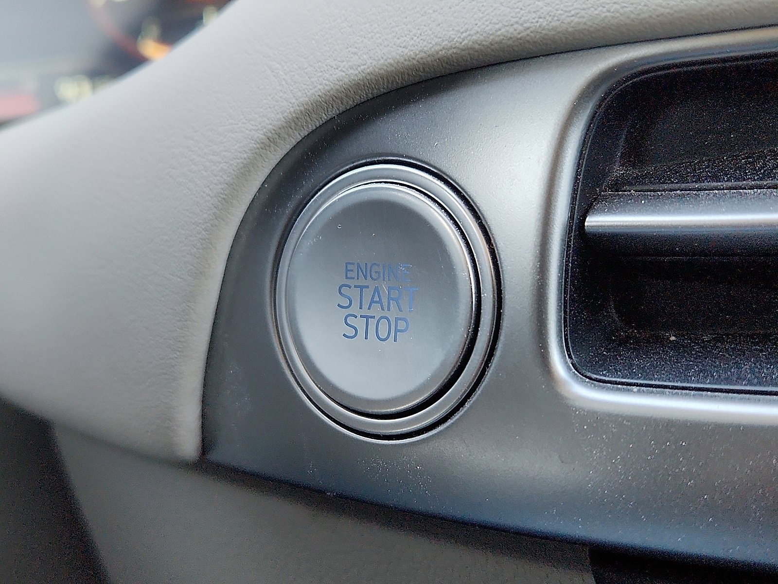 Used 2024 Hyundai Palisade Limited image 20