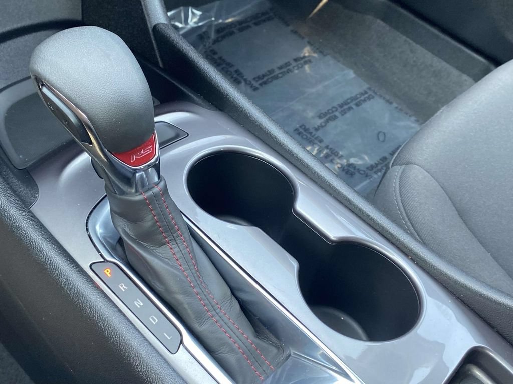 Used 2021 Chevrolet Malibu RS FWD image 26