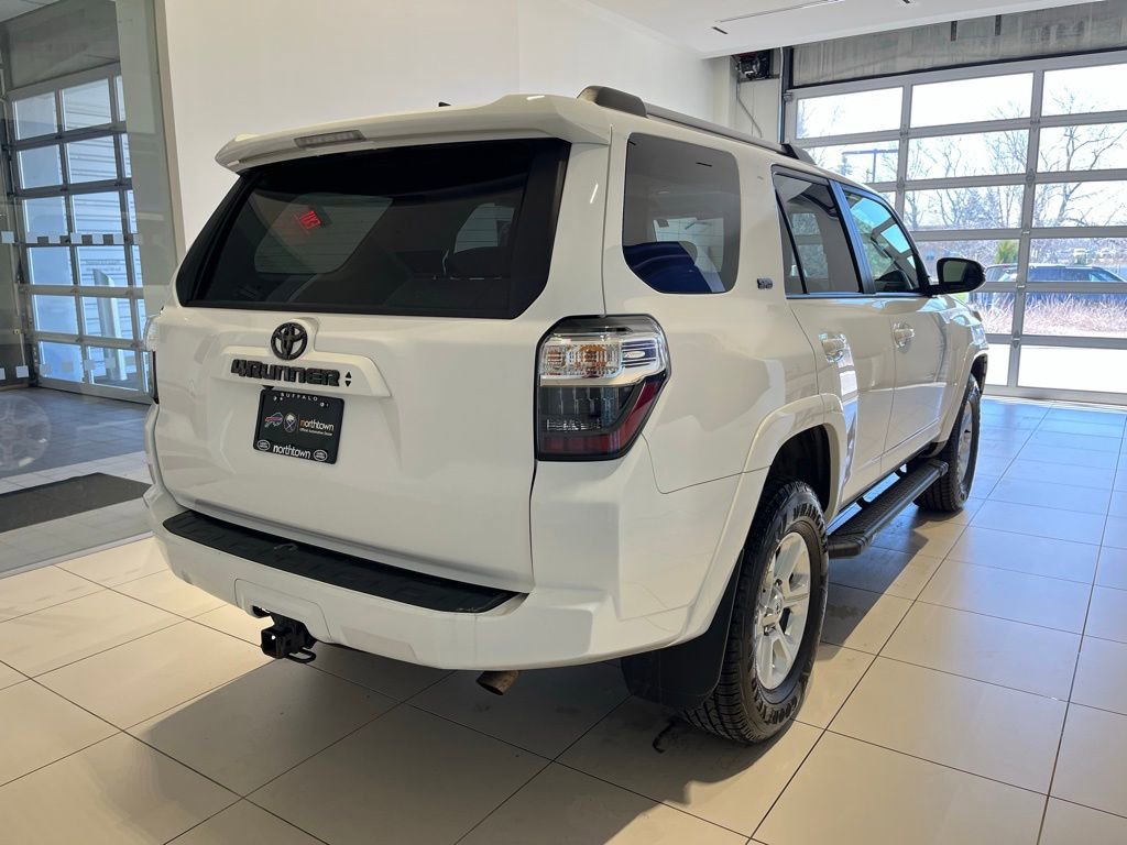 Used 2023 Toyota 4Runner SR5 Premium w/ Moonroof Package AWD/4WD image 9