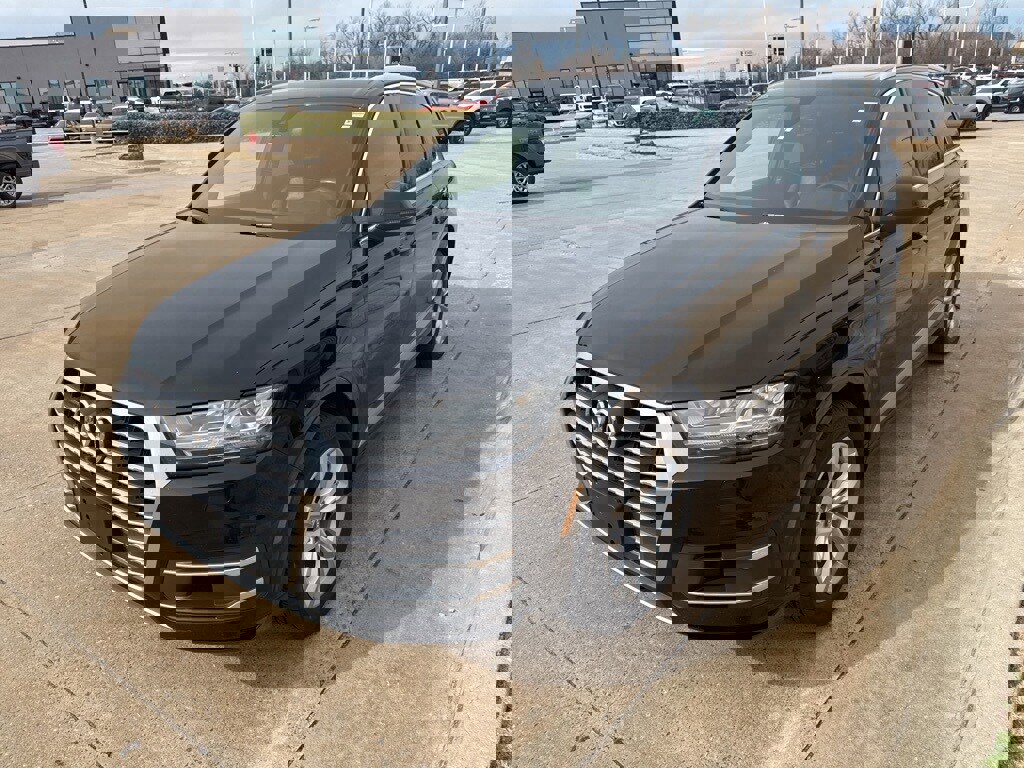 Used 2019 Audi Q7 3.0T Premium Plus w/ Premium Plus Package image 4