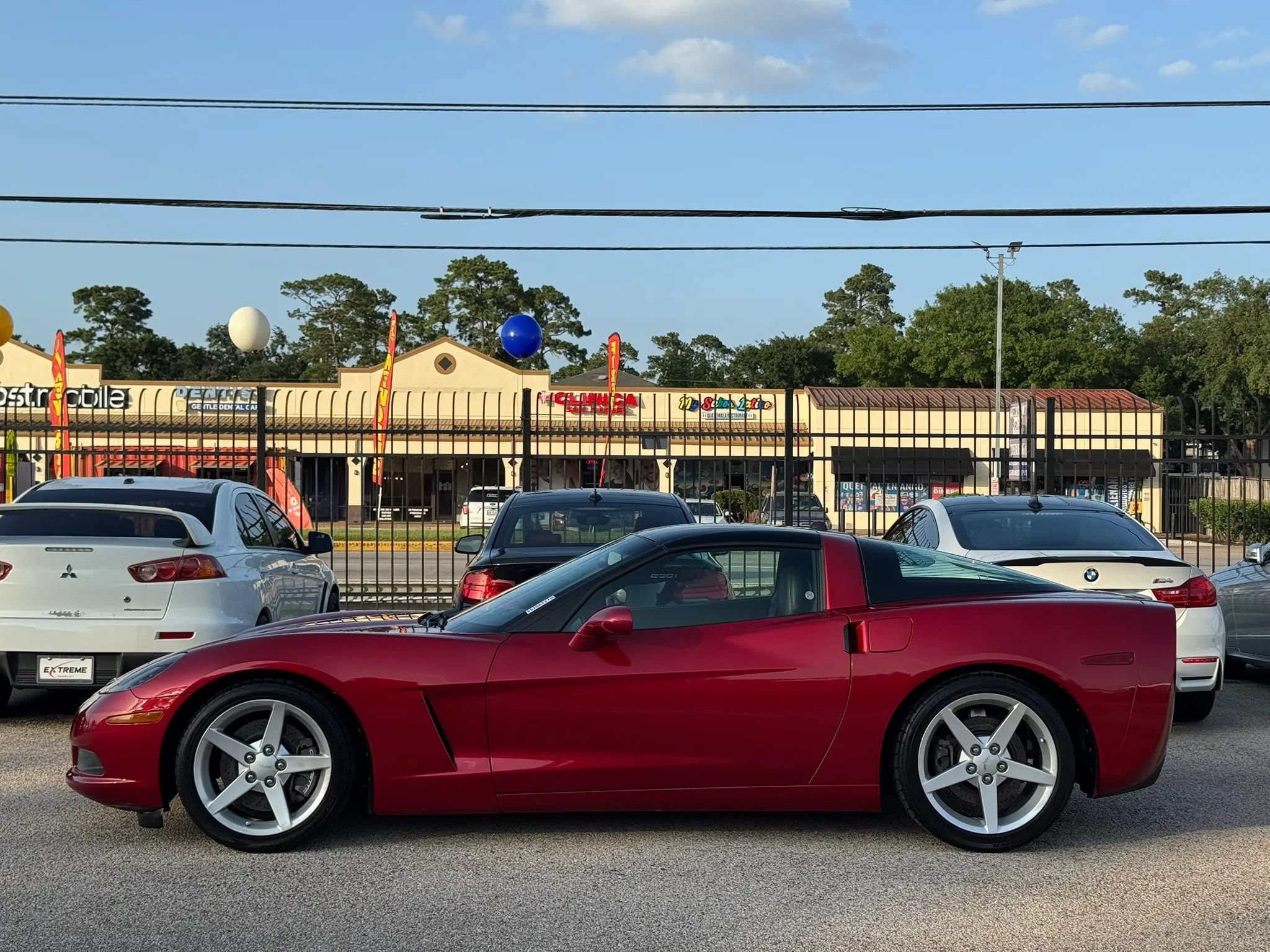 Used 2005 Chevrolet Corvette Coupe w/ Preferred Equipment Group RWD image 10