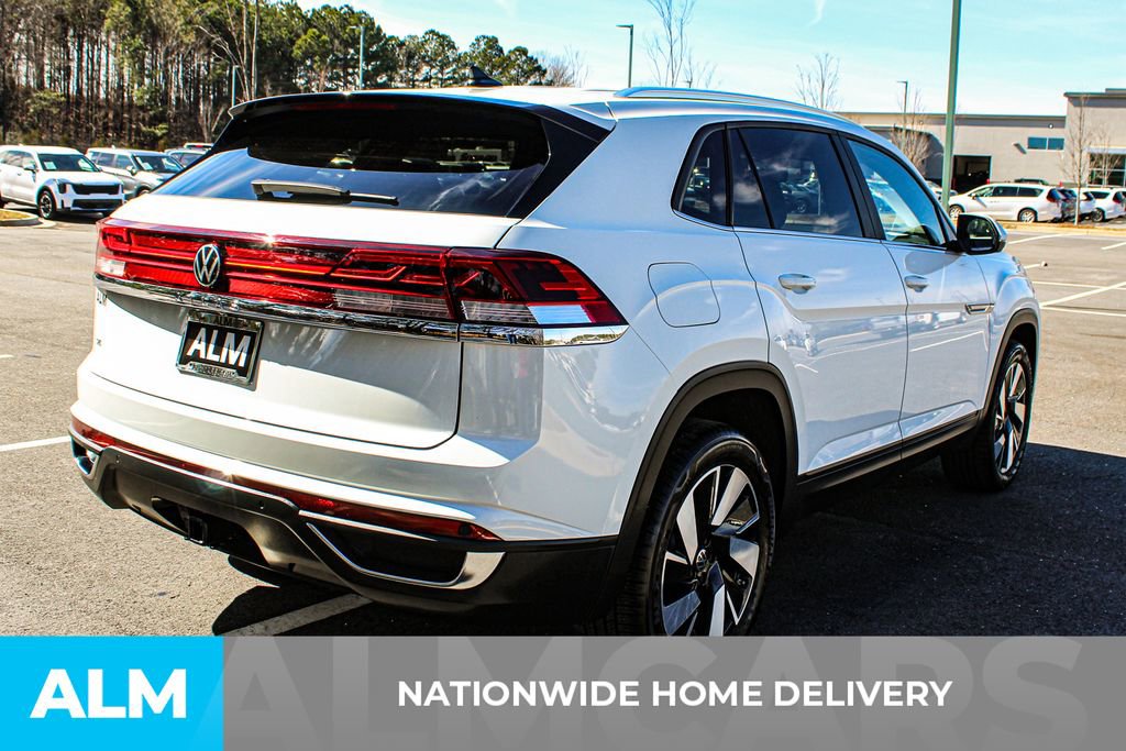 Used 2024 Volkswagen Atlas Cross Sport SE image 4