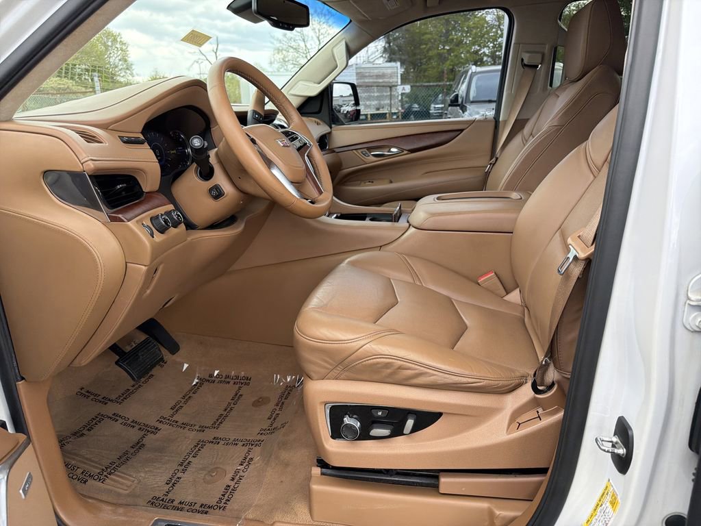Used 2016 Cadillac Escalade ESV Platinum AWD/4WD image 11