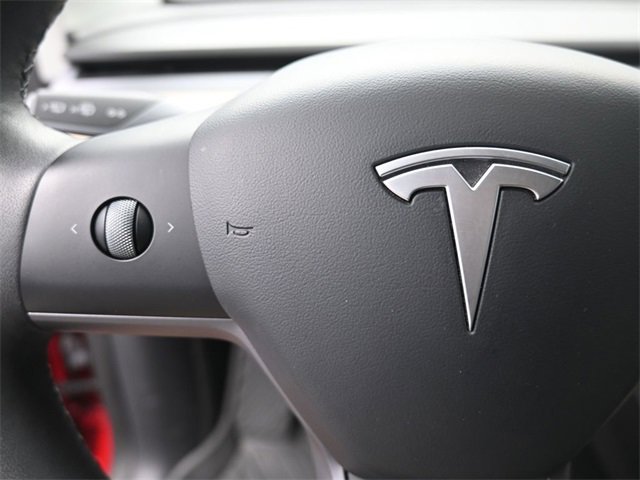 Used 2022 Tesla Model Y Performance image 14