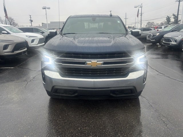 Used 2021 Chevrolet Silverado 1500 LT w/ Convenience Package II image 2