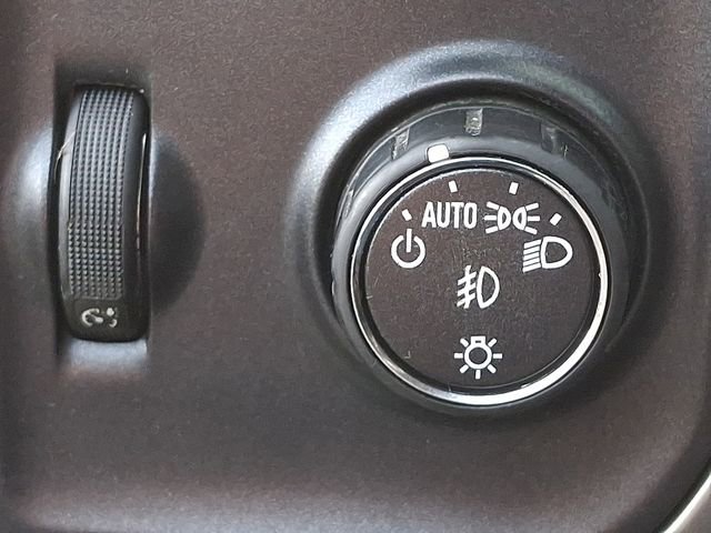 Used 2015 Chevrolet Silverado 1500 High Country w/ High Country Premium Package image 23