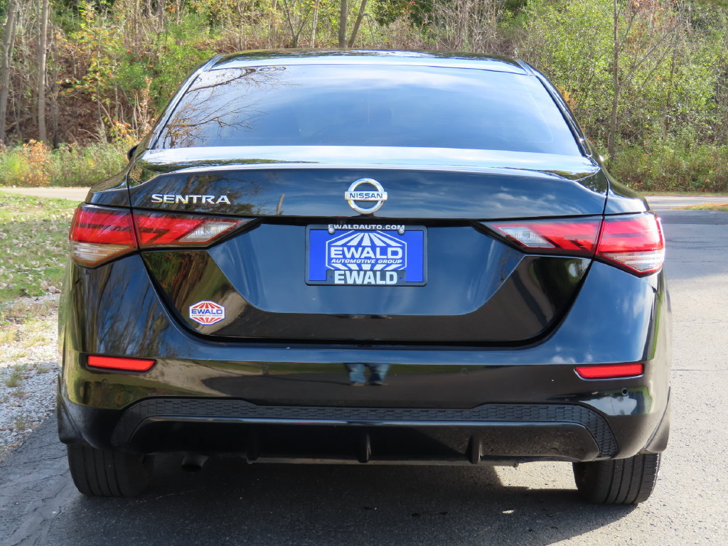 Used 2022 Nissan Sentra S FWD image 15