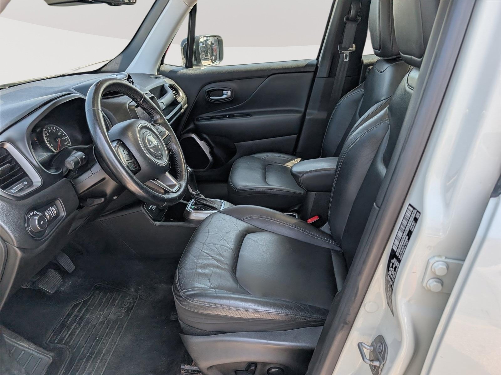 Used 2022 Jeep Renegade Limited w/ Sun, Sound & Wheels Group AWD/4WD image 15