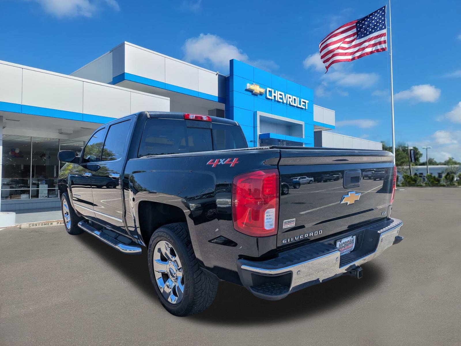 Used 2018 Chevrolet Silverado 1500 LTZ w/ Sport Package AWD/4WD image 6