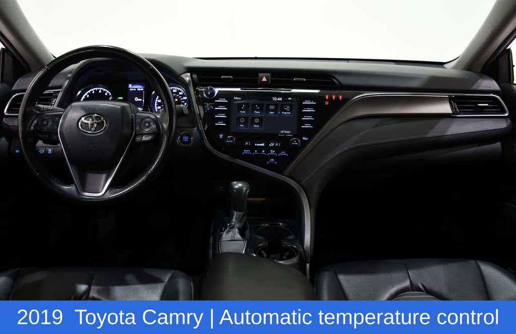 Used 2019 Toyota Camry SE w/ Audio Package image 8