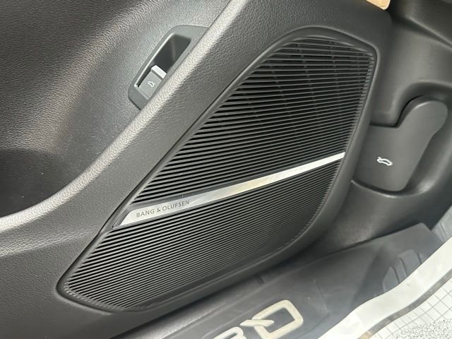 Used 2020 Audi Q8 Prestige AWD/4WD image 18