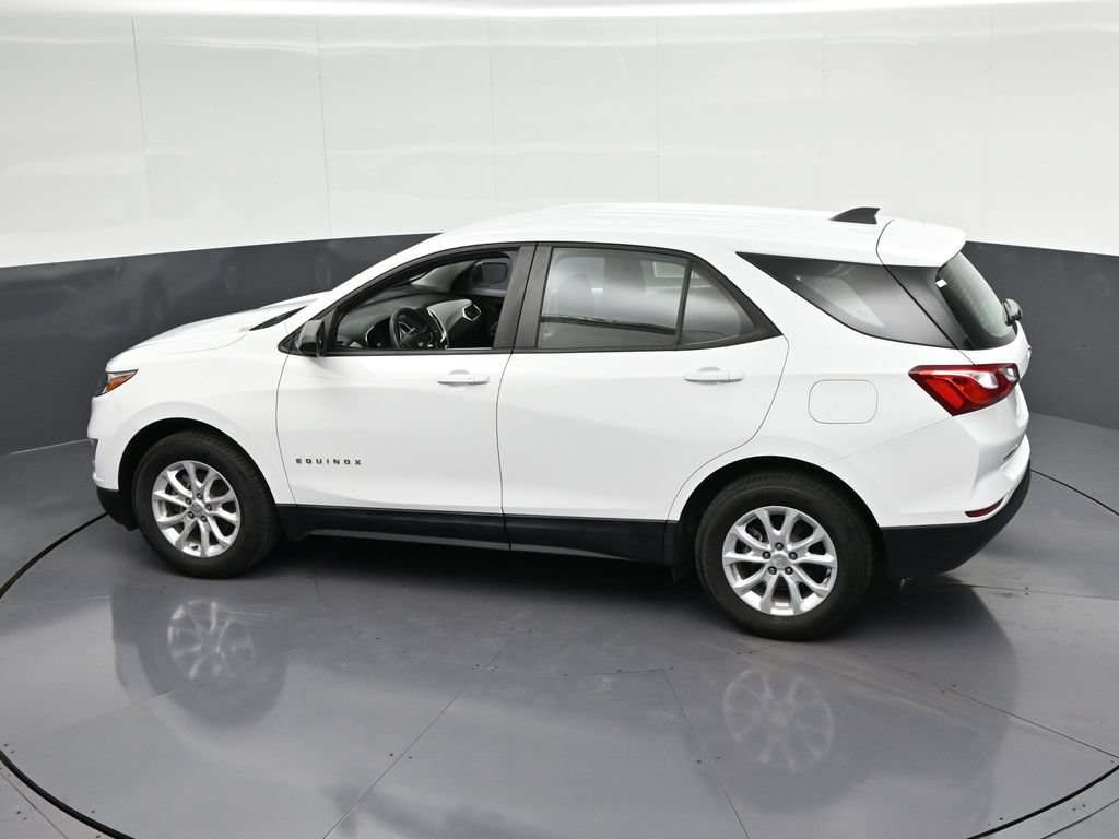 Used 2020 Chevrolet Equinox LS FWD image 23