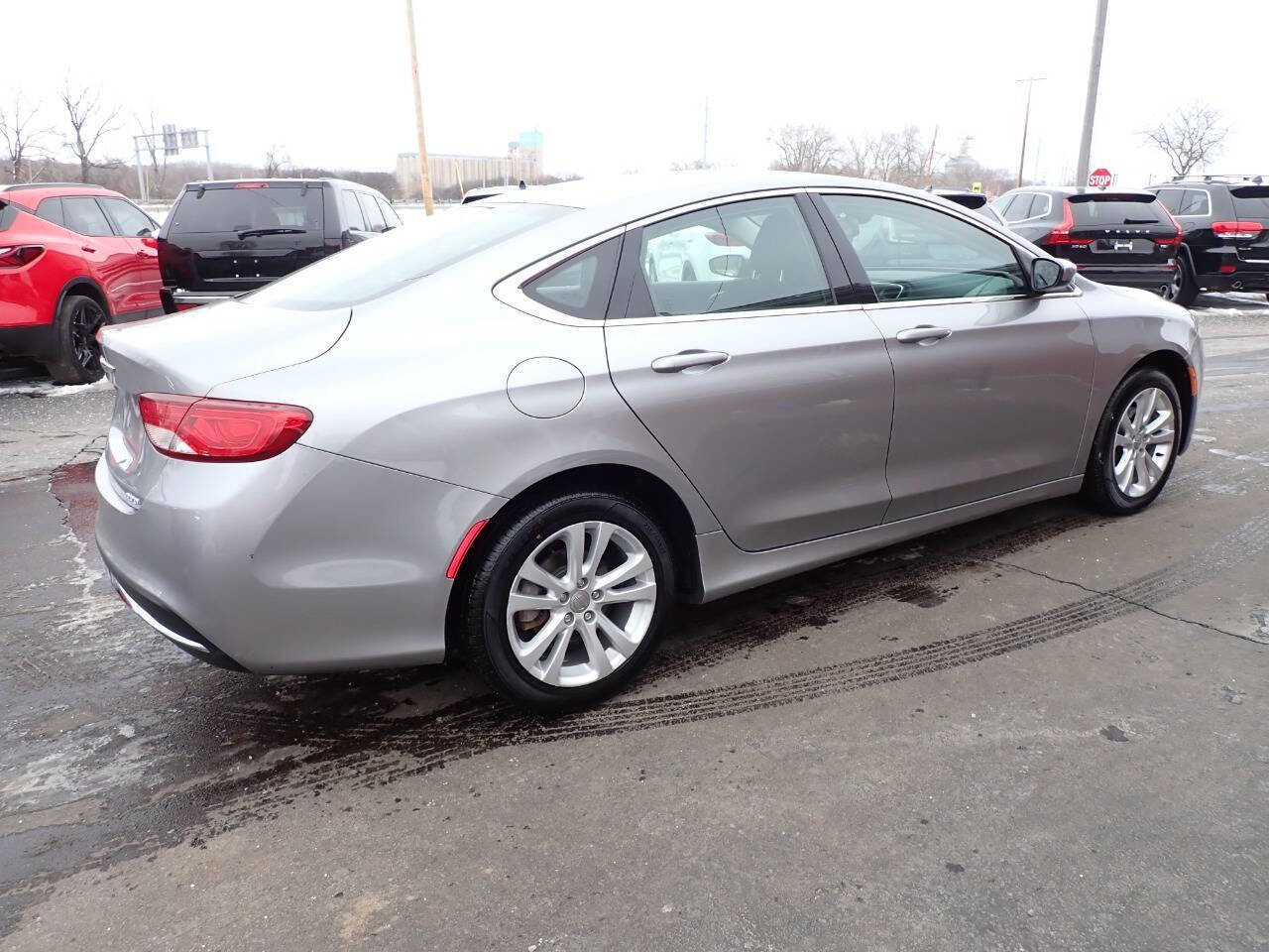 Used 2016 Chrysler 200 Limited image 6