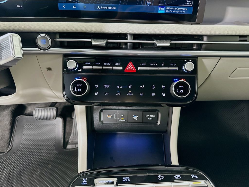 New 2026 Hyundai Tucson Limited image 14