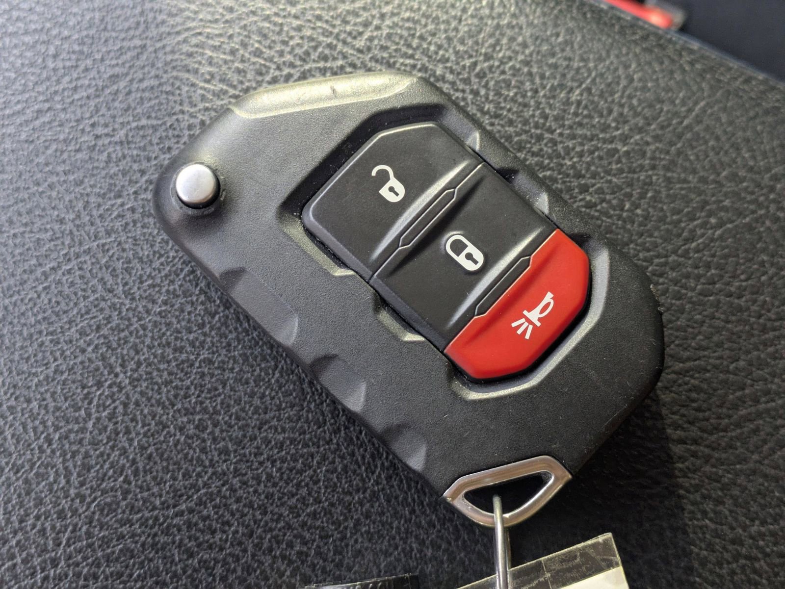 Used 2024 Jeep Gladiator Sport image 39