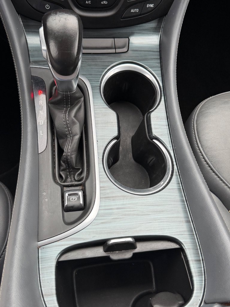 Used 2020 Buick Envision Essence FWD image 15