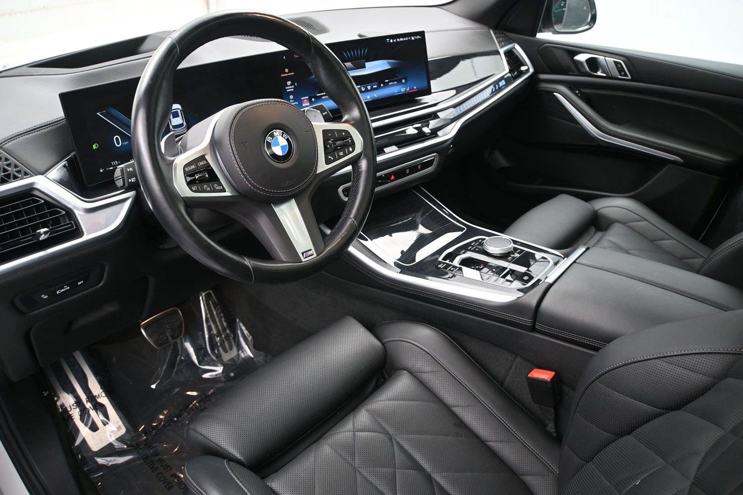 Used 2024 BMW X5 xDrive40i w/ M Sport Package AWD/4WD image 2