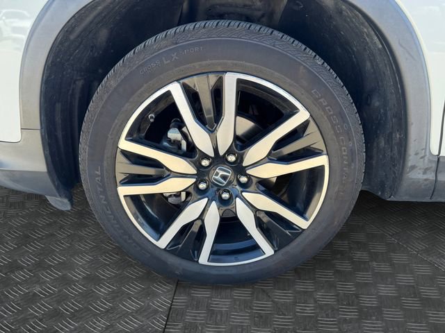 Used 2020 Honda Pilot Touring image 13