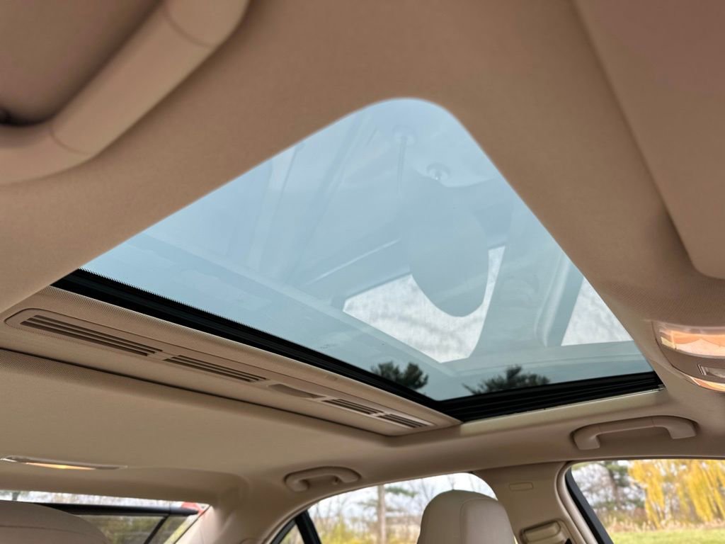 Used 2011 Mercedes-Benz C 300 4MATIC Sedan image 29