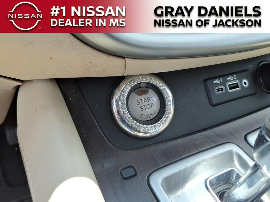 Used 2019 Nissan Murano Platinum FWD image 16