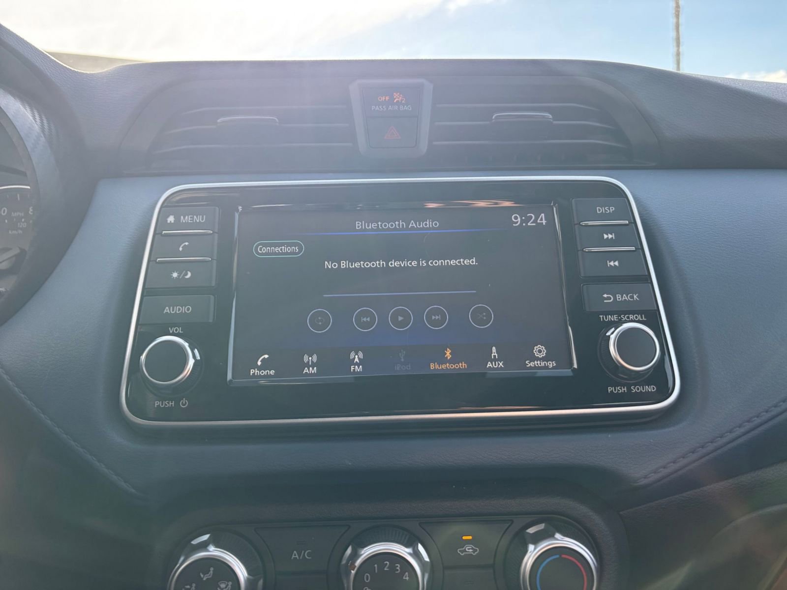 Used 2025 Nissan Versa SV image 20