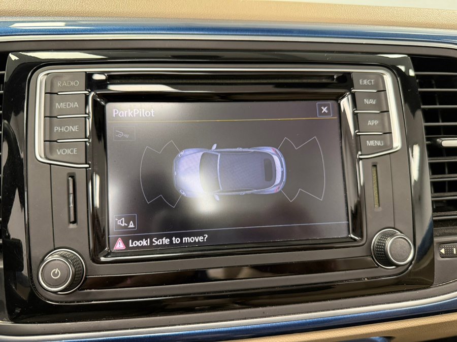 Used 2019 Volkswagen Beetle 2.0T S image 71