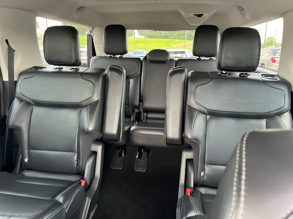 Used 2025 Ford Expedition Max Platinum w/ Driver's Package AWD/4WD image 13
