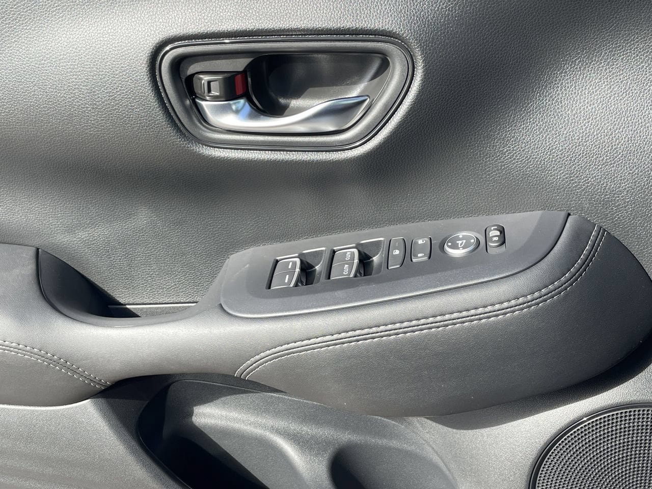 New 2027 Honda HR-V EX-L image 21