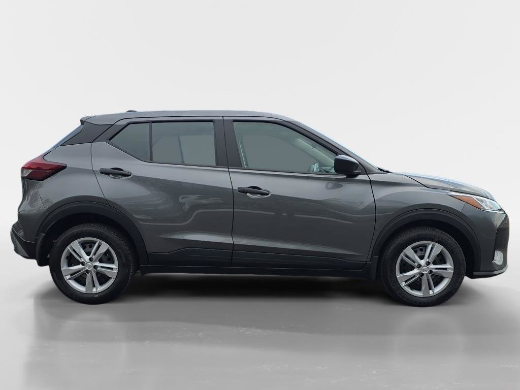 New 2025 Nissan Kicks Play S image 6